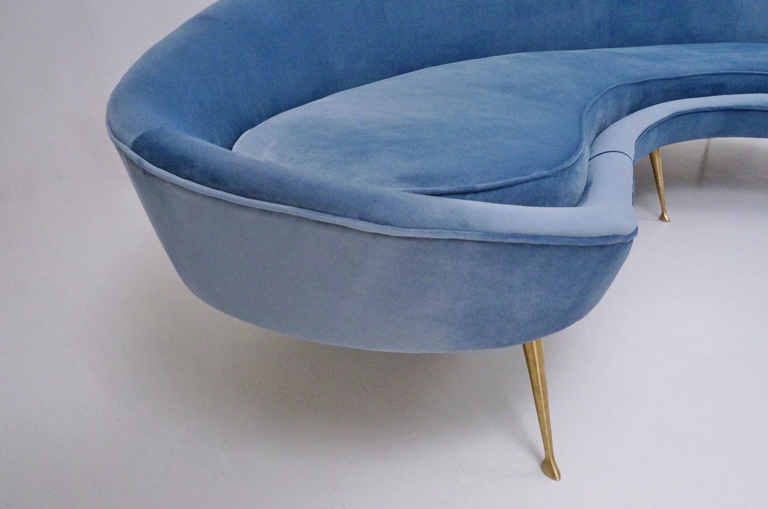 Ico on sale parisi sofa